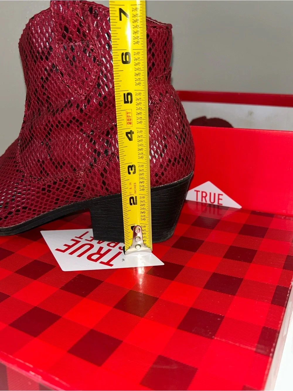 True Craft Red Snake-Embossed Ankle Booties size 8.5